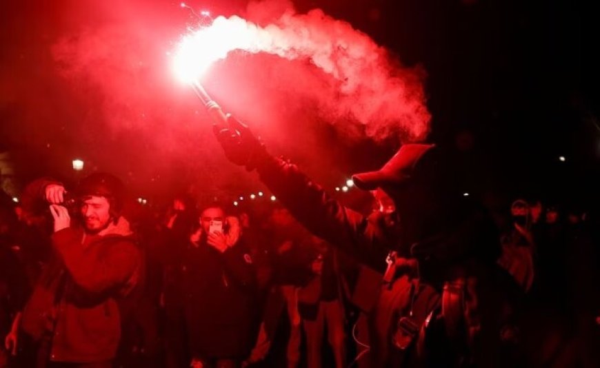 פריז בוערת: לילה שלישי ברציפות של מהומות אלימות ברחבי צרפת