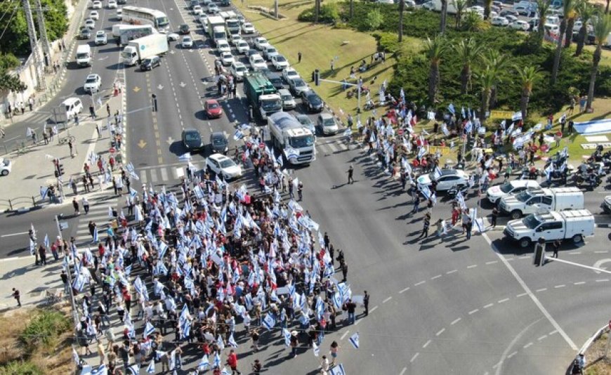 "יום השוויון": מחאות ברחבי ישראל, איילון נחסם לשני הכיוונים לסירוגין; עצורים בת"א ובחיפה